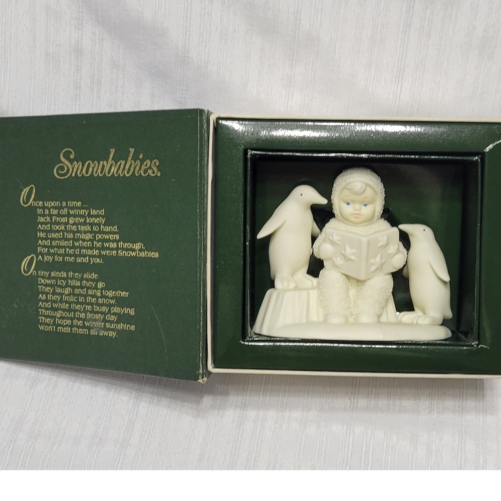 Snowbabies Read Me A Story Figurine with Penguins Winter Tales Boxed Dept 56